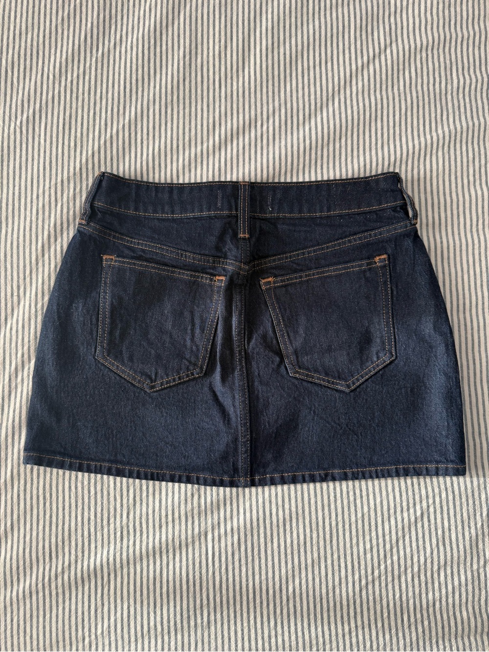 Abercrombie & Fitch Dark Denim Mid-Rise Denim Set - Picture 5 of 6